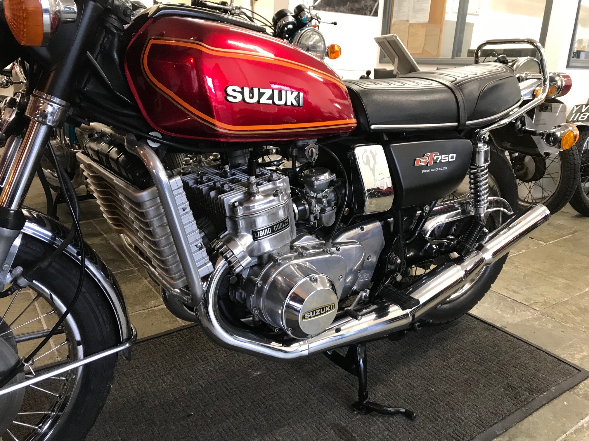 Suzuki gt750 expansion on sale chambers